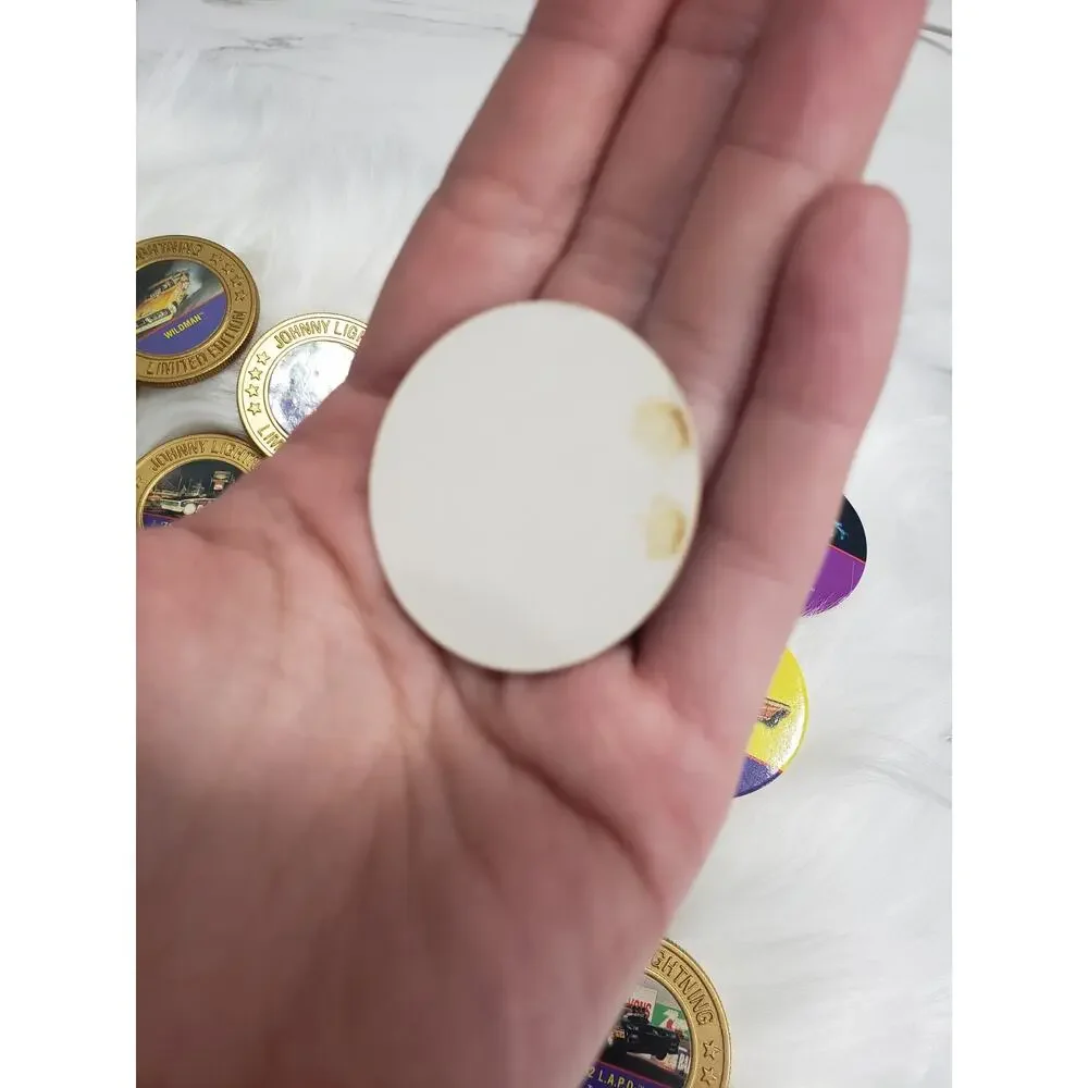 Lot 30+ JOHNNY LIGHTNING LIMITED EDITION‎ COLLECTOR COINS